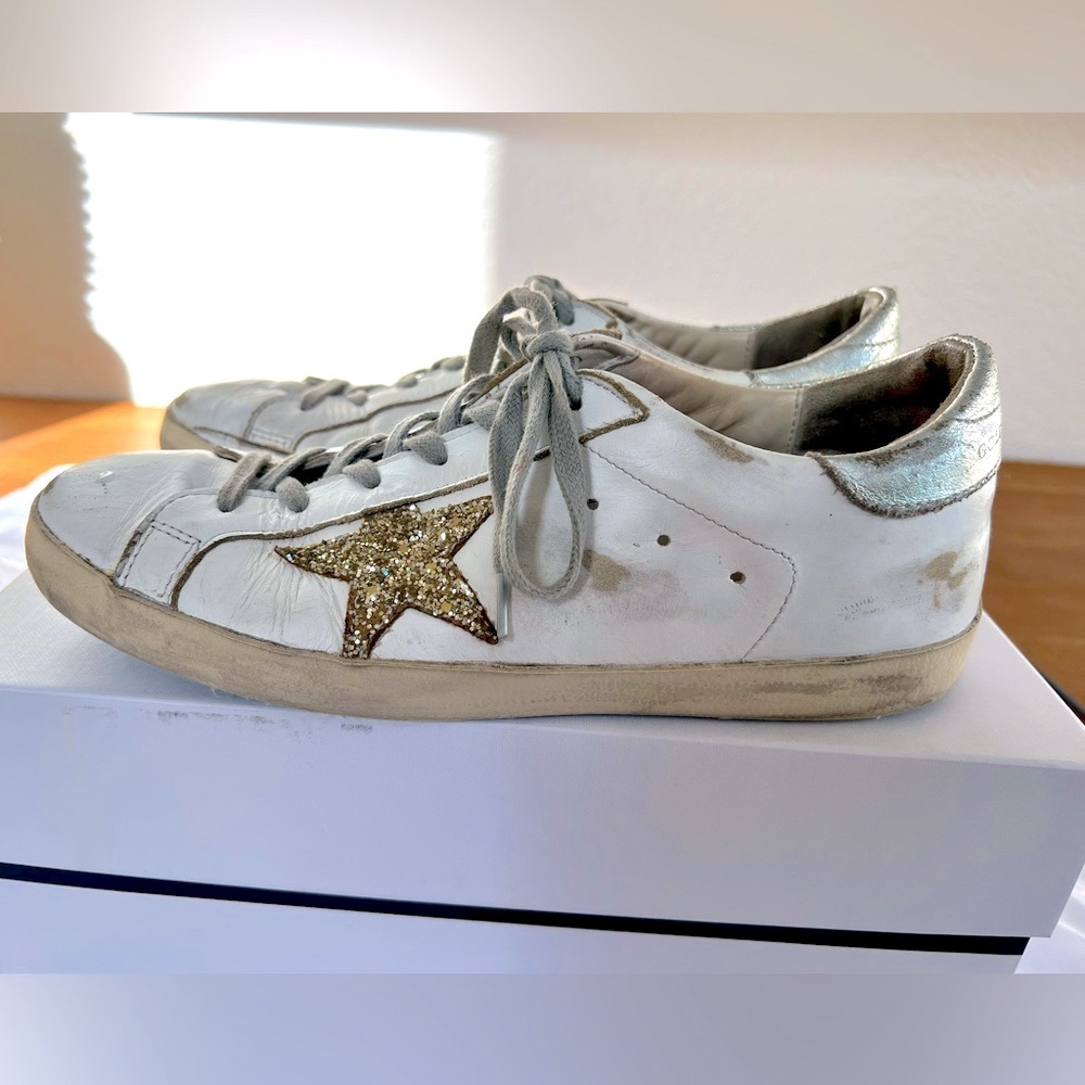 Golden Goose Superstar Low-Top Sneakers 39